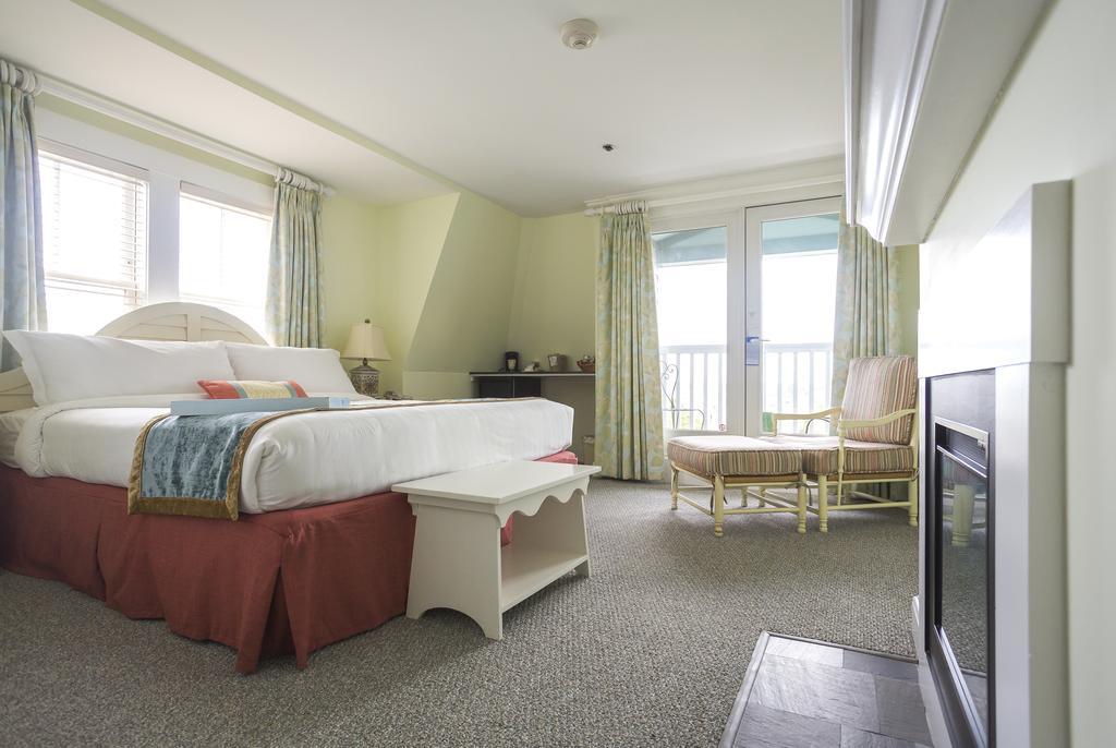 Mansion House Inn Vineyard Haven Exterior photo