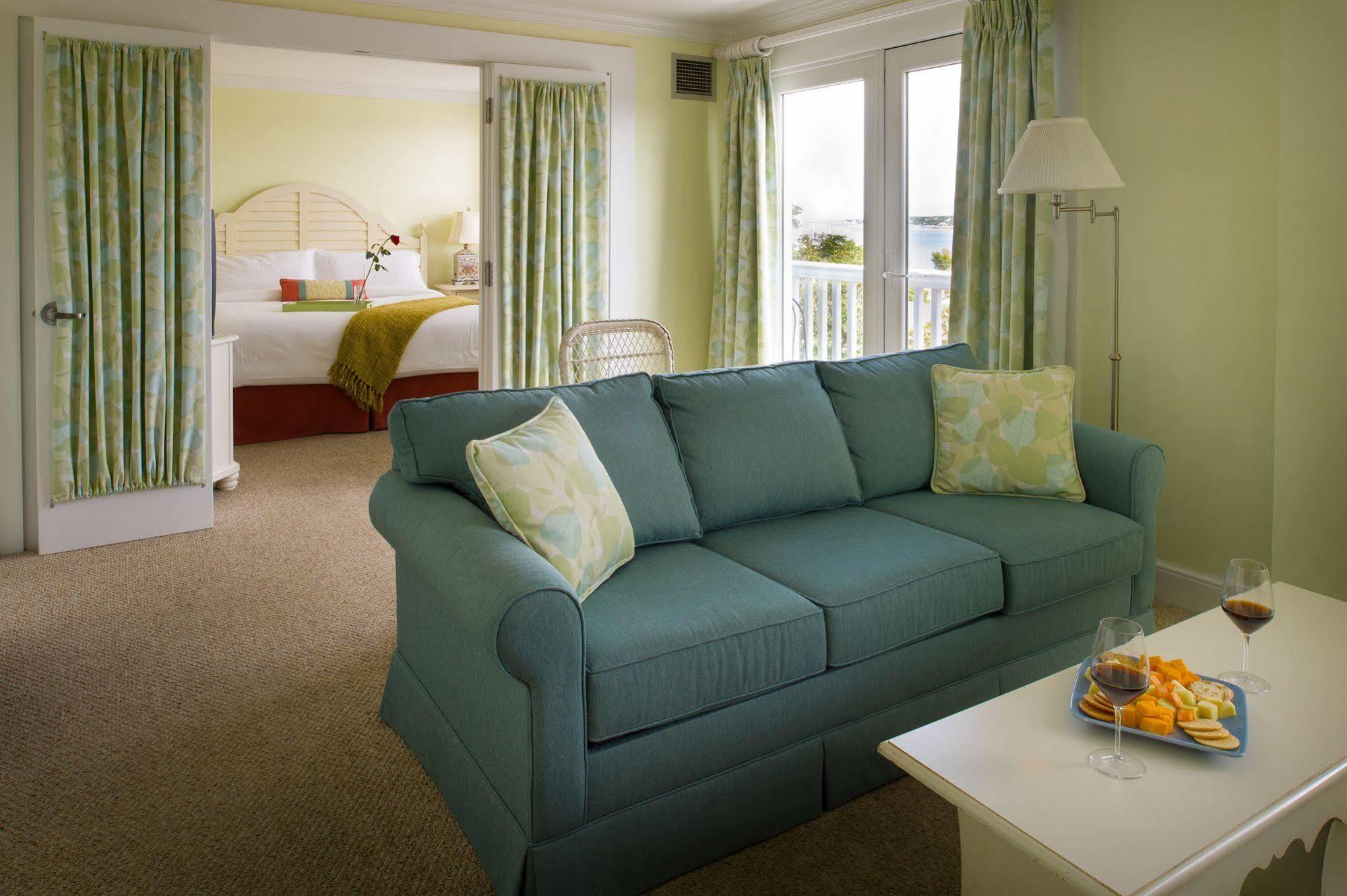 Mansion House Inn Vineyard Haven Exterior photo