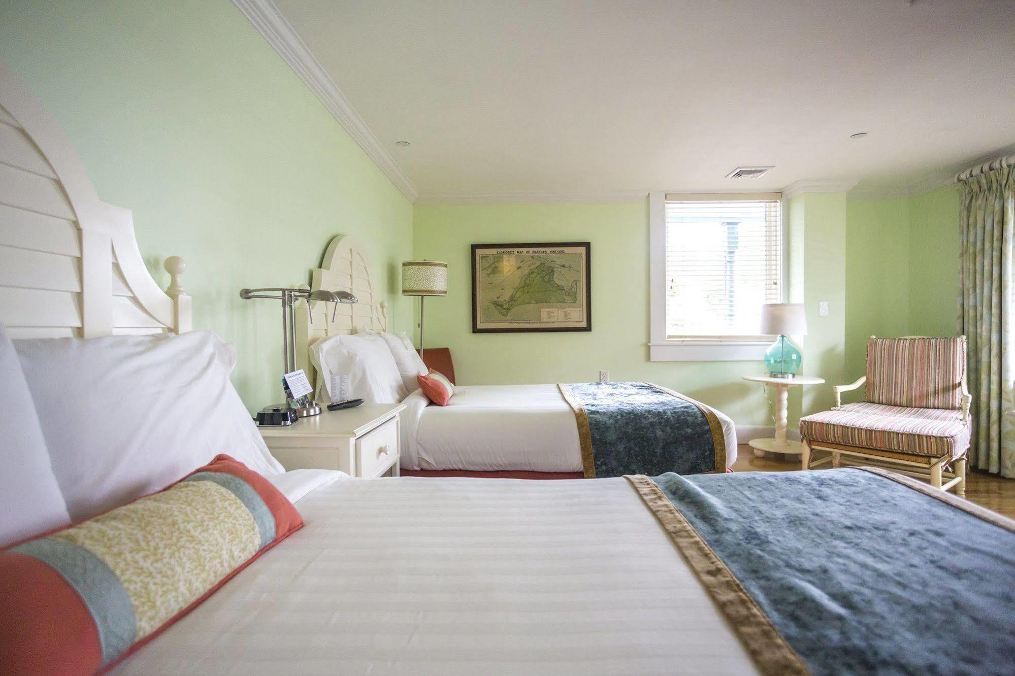 Mansion House Inn Vineyard Haven Exterior photo